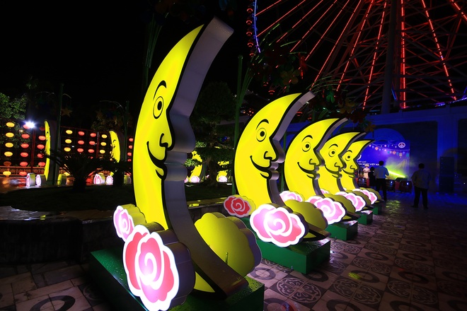 Con đường đèn lồng dài 1000m ở Đà Nẵng